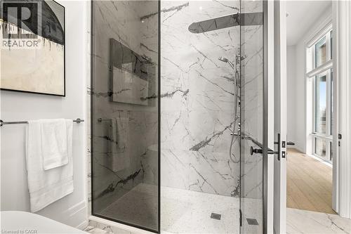 153 Heritage Lake Drive, Puslinch, ON - Indoor Photo Showing Bathroom