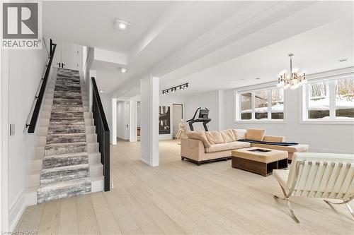 153 Heritage Lake Drive, Puslinch, ON - Indoor Photo Showing Other Room