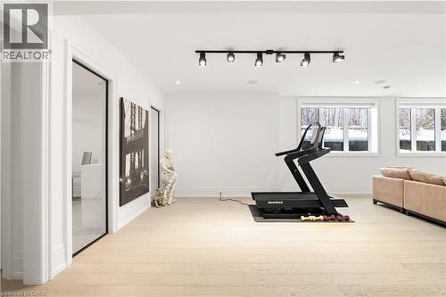 153 Heritage Lake Drive, Puslinch, ON - Indoor Photo Showing Gym Room