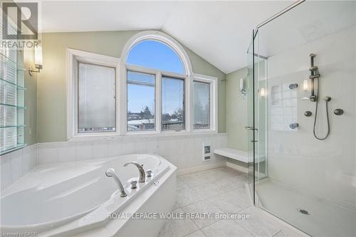 123 Lorraine Avenue, Kitchener, ON - Indoor Photo Showing Bathroom