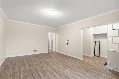 1074 Burrows Ave, Winnipeg, MB 