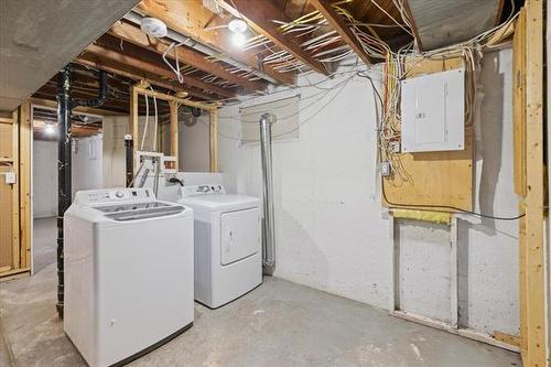 1074 Burrows Ave, Winnipeg, MB 