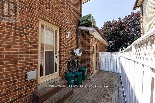 17 Southview Drive, Vaughan, ON - Outdoor With Exterior