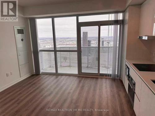 8 Interchange Way, Vaughan, ON - Indoor