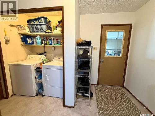 111 Graham Place, Medstead, SK - Indoor Photo Showing Laundry Room