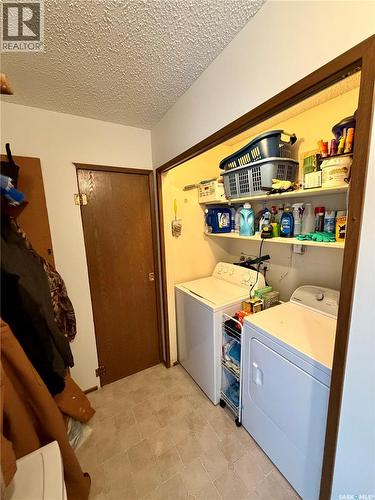 111 Graham Place, Medstead, SK - Indoor Photo Showing Laundry Room