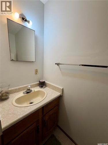 111 Graham Place, Medstead, SK - Indoor Photo Showing Bathroom