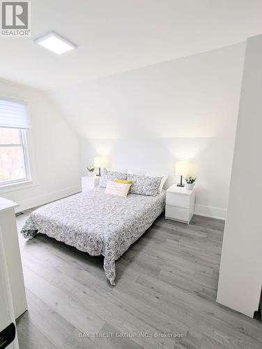 34 Tasker Street, St. Catharines, ON - Indoor Photo Showing Bedroom