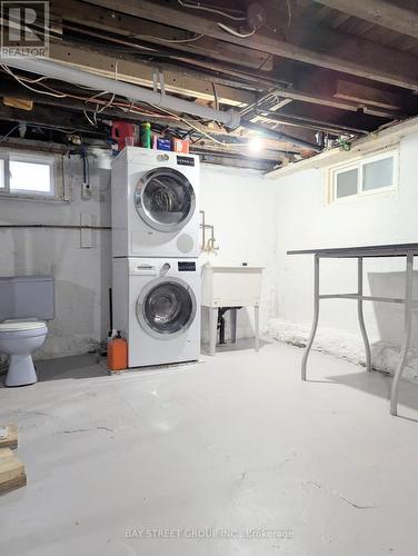 34 Tasker Street, St. Catharines, ON - Indoor Photo Showing Laundry Room