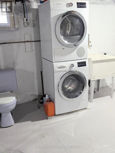 34 Tasker Street, St. Catharines, ON - Indoor Photo Showing Laundry Room