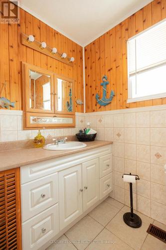 19864 County Rd 17 Road, South Glengarry, ON - Indoor Photo Showing Bathroom
