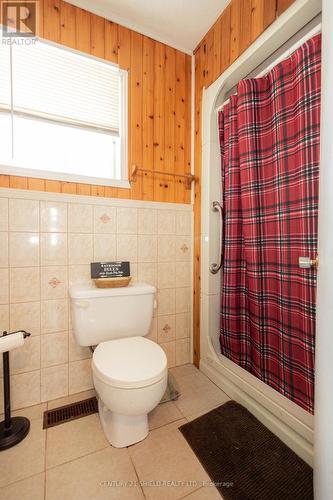 19864 County Rd 17 Road, South Glengarry, ON - Indoor Photo Showing Bathroom