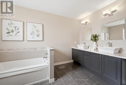 5 Smith Street, New Tecumseth, ON - Indoor Photo Showing Bathroom