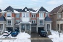 71 Farooq Boulevard, Vaughan, ON  - Outdoor With Facade 