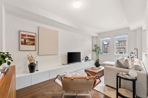 71 Farooq Boulevard, Vaughan, ON - Indoor Photo Showing Other Room