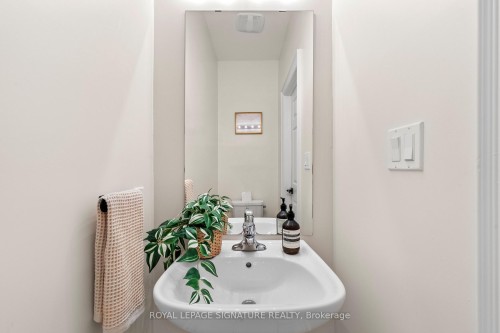 71 Farooq Boulevard, Vaughan, ON - Indoor Photo Showing Bathroom