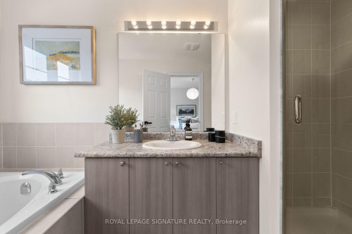 71 Farooq Boulevard, Vaughan, ON - Indoor Photo Showing Bathroom