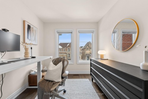 71 Farooq Boulevard, Vaughan, ON - Indoor Photo Showing Office