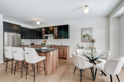 2964 Starlight Drive, Pickering, ON - Indoor Photo Showing Dining Room