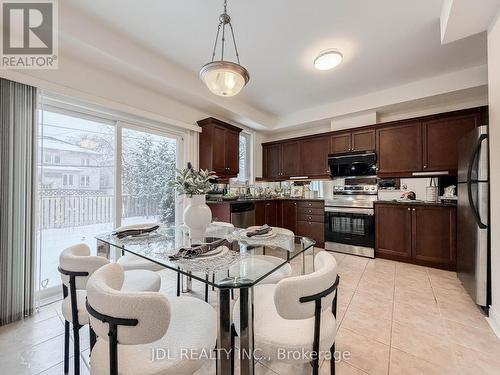 3 Garvin Mews, Toronto, ON - Indoor