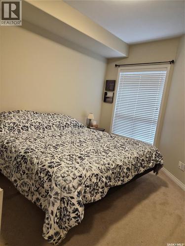 108 110 Armistice Way, Saskatoon, SK - Indoor Photo Showing Bedroom