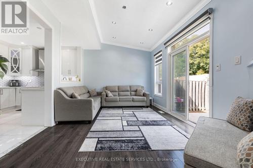 43 Susan Avenue, Brampton, ON - Indoor