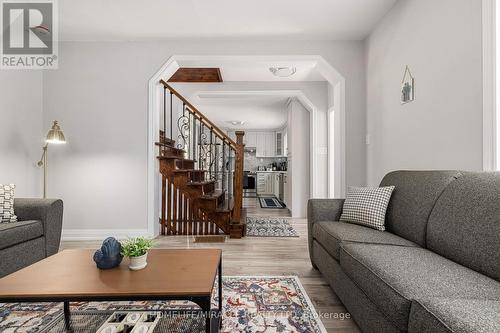 19 Gilbert Street, Lansdowne Village, ON - Indoor Photo Showing Living Room