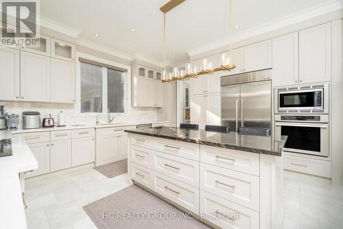 11 Chipstead Road, Toronto, ON - Indoor Photo Showing Kitchen With Upgraded Kitchen