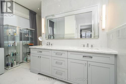 11 Chipstead Road, Toronto, ON - Indoor Photo Showing Bathroom