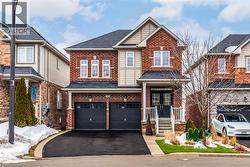 8 BOUSFIELD Court  Waterdown, ON L8B 0T3