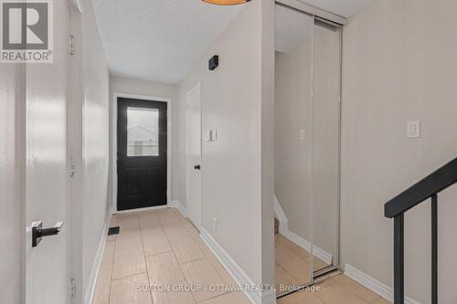 1634 Cheevers Crescent, Ottawa, ON - Indoor Photo Showing Other Room