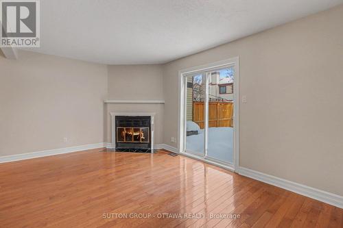 1634 Cheevers Crescent, Ottawa, ON - Indoor With Fireplace