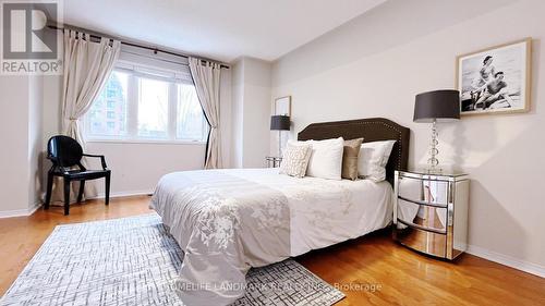 42 - 10 Post Oak Drive, Richmond Hill, ON - Indoor Photo Showing Bedroom