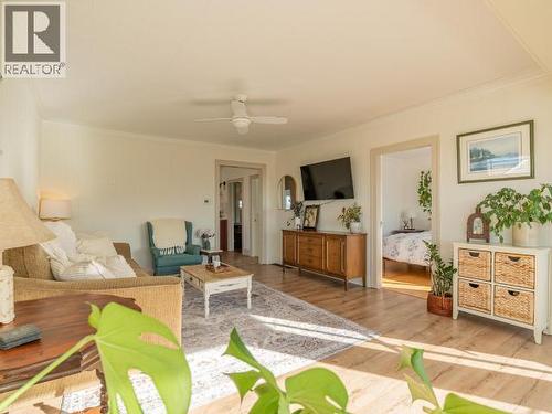 6937 Jasper Street, Powell River, BC - Indoor Photo Showing Other Room