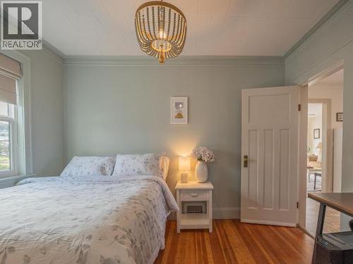 6937 Jasper Street, Powell River, BC - Indoor Photo Showing Bedroom
