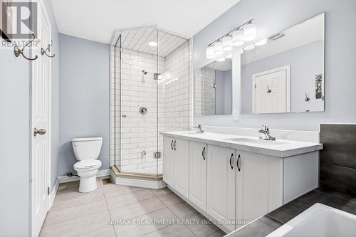 8 Bousfield Court, Hamilton, ON - Indoor Photo Showing Bathroom
