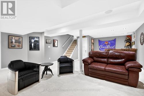 8 Bousfield Court, Hamilton, ON - Indoor