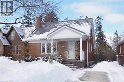 44 GARDEN Avenue  Kitchener, ON N2M 1E6