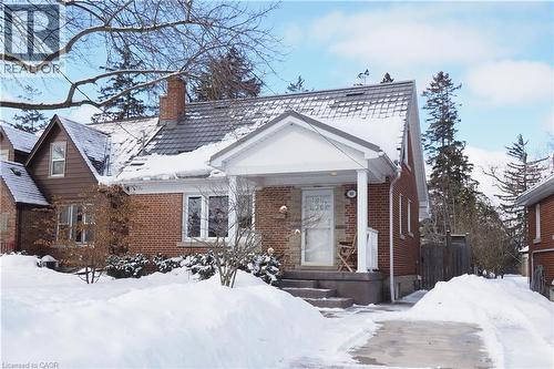 44 GARDEN Avenue  Kitchener, ON N2M 1E6