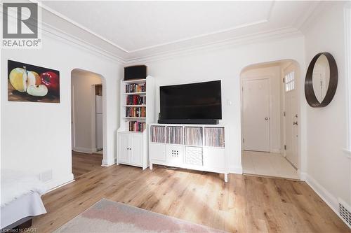 44 Garden Avenue, Kitchener, ON - Indoor