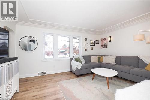 44 Garden Avenue, Kitchener, ON - Indoor Photo Showing Living Room
