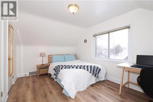 44 Garden Avenue, Kitchener, ON - Indoor Photo Showing Bedroom