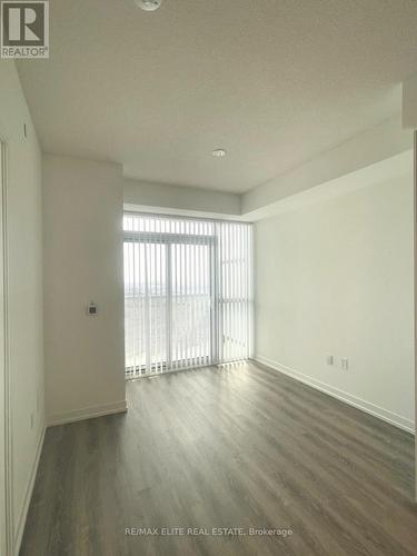 5810 - 8 Interchange Way, Vaughan, ON - Indoor Photo Showing Other Room