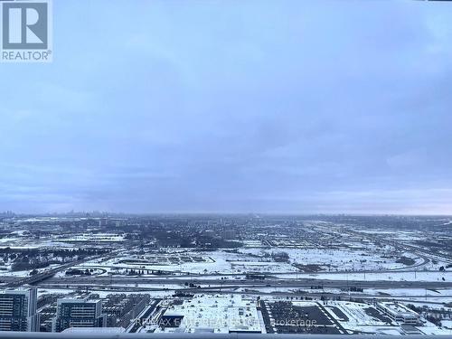 5810 - 8 Interchange Way, Vaughan, ON - Outdoor With View