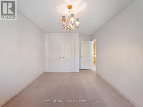 26 - 255 Shaftsbury Avenue, Richmond Hill, ON - Indoor Photo Showing Other Room