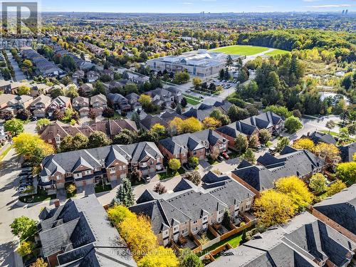 26 - 255 Shaftsbury Avenue, Richmond Hill, ON - Outdoor With View