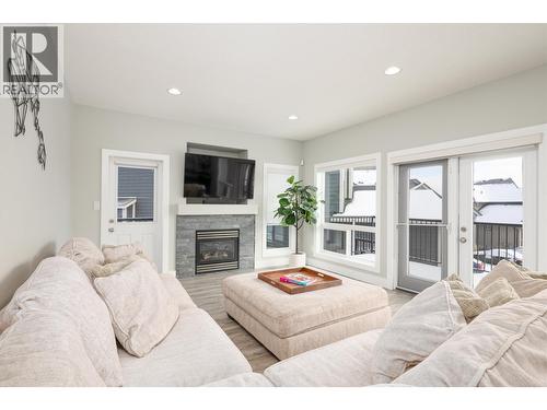 7603 Grayshell Road, Prince George, BC - Indoor Photo Showing Living Room With Fireplace