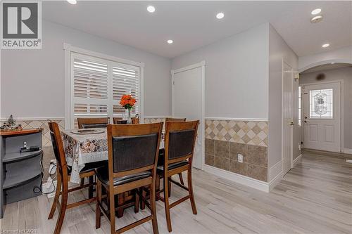 128 Karalee Crescent, Cambridge, ON - Indoor Photo Showing Dining Room