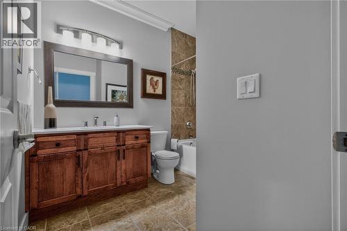 190 Argyle Street Unit# 31, Simcoe, ON - Indoor Photo Showing Bathroom