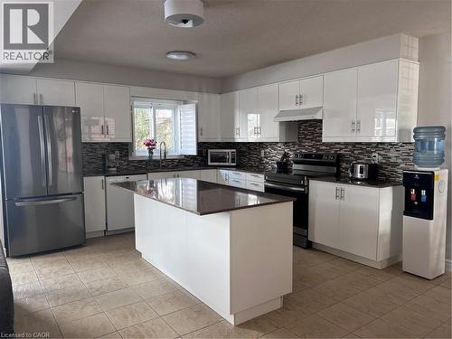 242 Doon Mills Drive, Kitchener, ON - Indoor Photo Showing Kitchen